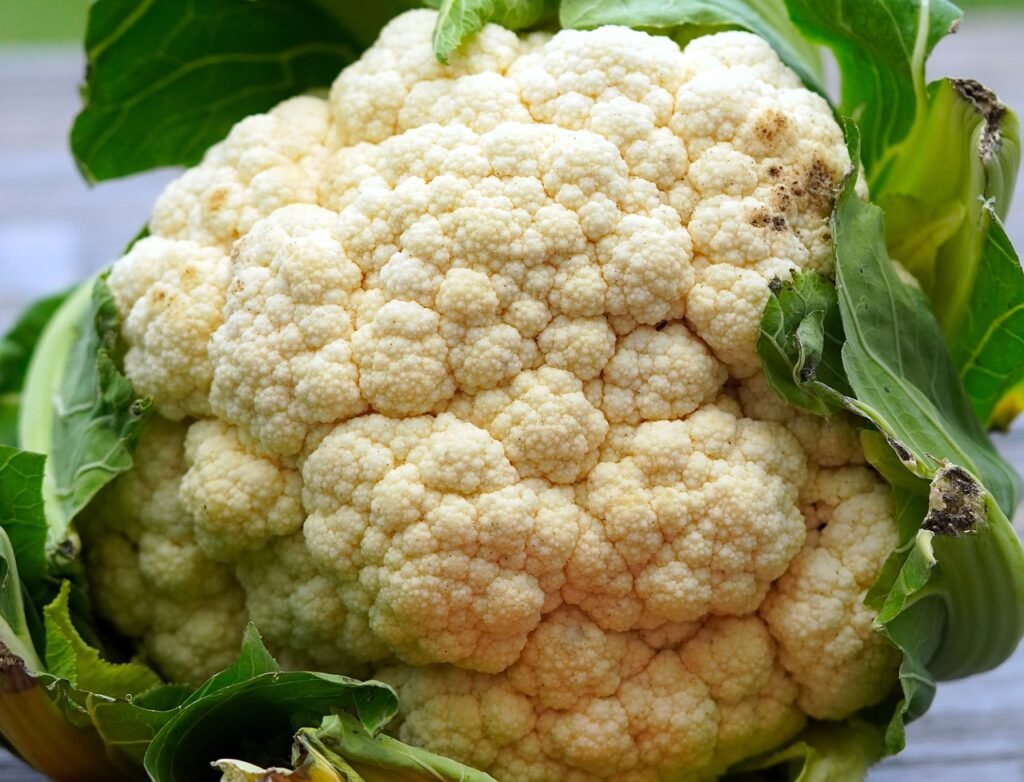 cauliflower, vegetable, fresh vegetable-6993498.jpg